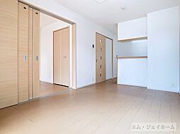 近江鉄道近江本線 長谷野駅 4kmの賃貸アパート 2階2LDKのリビング/ダイニング