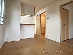 JR東海道・山陽本線 能登川駅 4.7kmの賃貸アパート 2階2DKのリビング/ダイニング