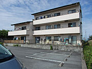 安曇川駅より徒歩13分 築35年3ヶ月 3階建の賃貸物件