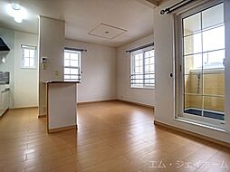 プロヴァンス・ドゥ 202 2階1SLDKのリビング/ダイニング