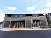 日野駅より徒歩32分 1階 築3年10ヶ月の賃貸物件