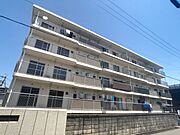 草津駅より徒歩14分 3階 築46年の賃貸物件