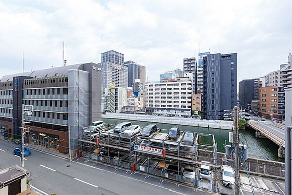お部屋からの眺望は遮る建物が少ないので開放的です