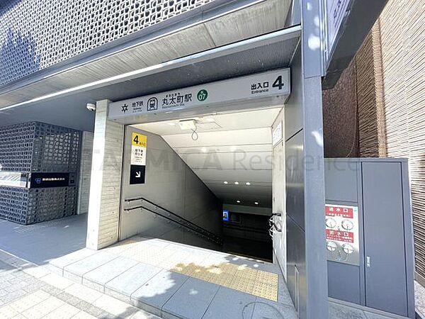 丸太町駅(京都地下鉄 烏丸線) 徒歩9分。 720m