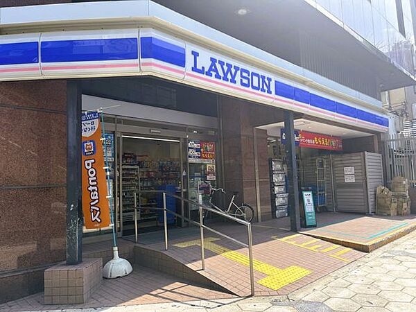 ローソン千日前通高津店 徒歩3分。 200m