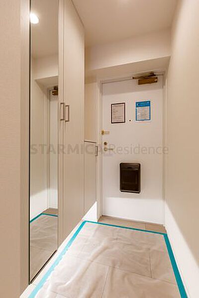 カウンタータイプの下足入れはディスプレイを楽しめます