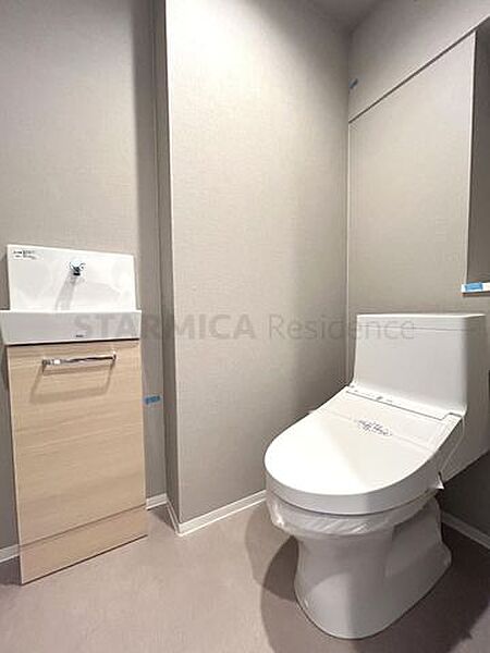 トイレには内手洗いがあるので、朝の忙しい時間帯など有難い設備です