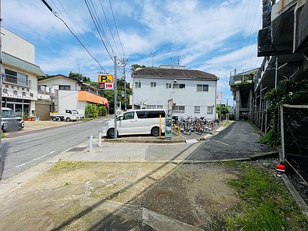 最寄駅から徒歩2分の土地です（R8.6月撮影）