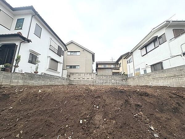 小学校徒歩8分でございます【2026年7月撮影】