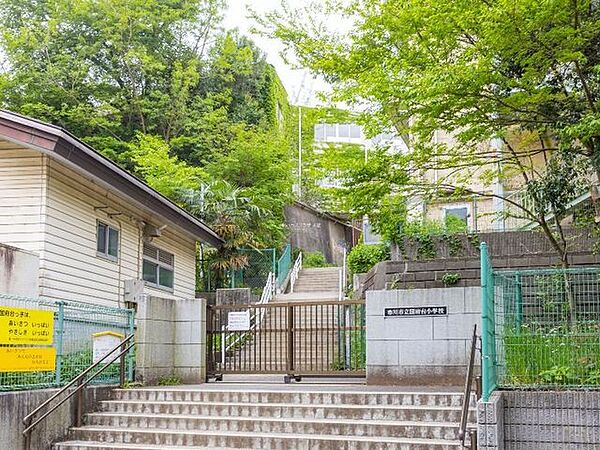 市川市立国府台小学校 徒歩6分。 470m