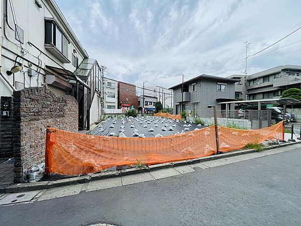 京成本線「市川真間駅」徒歩3分です。（R8.9月撮影）