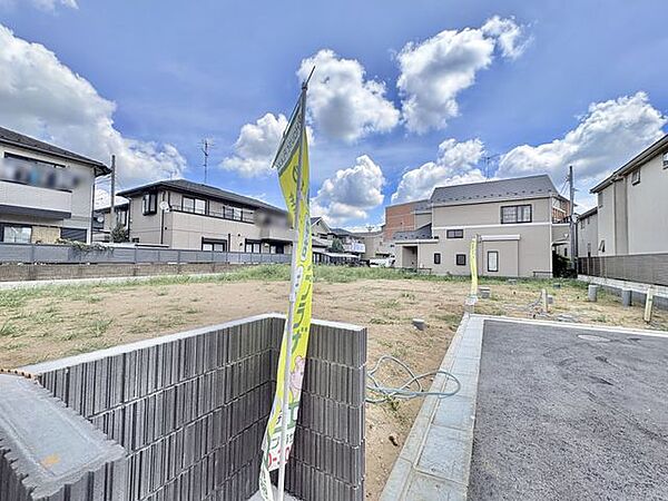 閑静な住宅街の為、落ち着いた暮らしができますね！R8.8月撮影