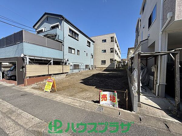 バス停がすぐそばにあり、交通の便も良いですね！（2026.9月撮影）