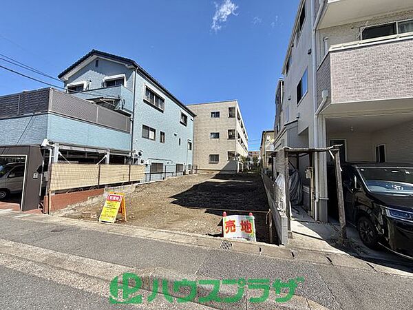 前面道路は広く、駐停車のしやすい立地ですね！（2026.9月撮影）