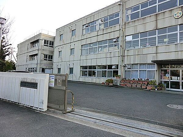 浦安市立舞浜小学校 徒歩15分。 1150m