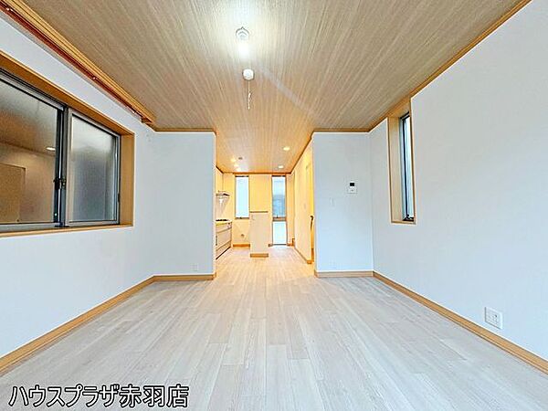 家族みんなが、自然と集まる空間です。