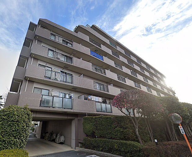「メイツ川越南大塚」7階建てマンション、西武新宿線「南大塚」駅より徒歩11分の立地