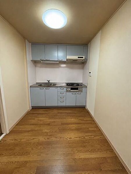 室内（2026年5月）撮影料理好きに嬉しい2口ガスコンロ付き。
