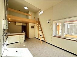 ロイヤルハウス環状東 3階ワンルームのリビング/ダイニング