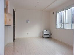 タカライーストプレイス 3階1LDKのリビング/ダイニング