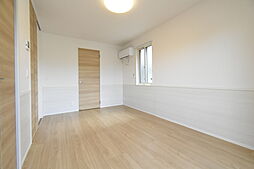 Ｔスクエア越ヶ谷 2階1Kのリビング/ダイニング