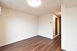 ロイヤルパレスIII番館 2階2LDKのリビング/ダイニング