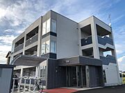 杜せきのした駅より徒歩10分 築7年7ヶ月 3階建の賃貸物件