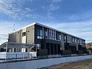  築2年7ヶ月 2階建の賃貸物件