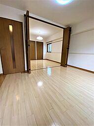 DNKMSAパートIビル 8階1LDKのリビング/ダイニング