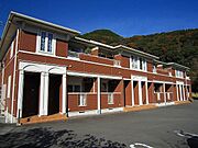 静岡駅よりバス30分 徒歩9分 2階 築19年5ヶ月の賃貸物件