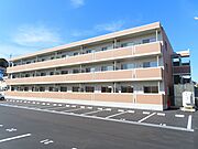 静岡駅よりバス18分 徒歩5分 築4年11ヶ月 3階建の賃貸物件