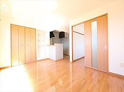 弥栄 203 2階1LDKのリビング/ダイニング