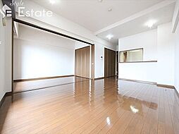 アヴェニールN棟 102 1階2LDKのリビング/ダイニング