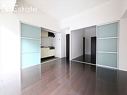 ランドハウス泉 204 2階1LDKのリビング/ダイニング