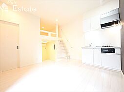 コンフォート 102 1階1LDKのリビング/ダイニング