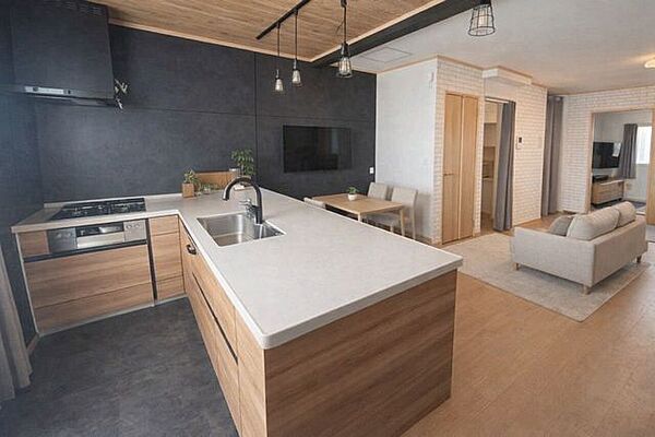 システムキッチン広々としたお料理スペースがございます。