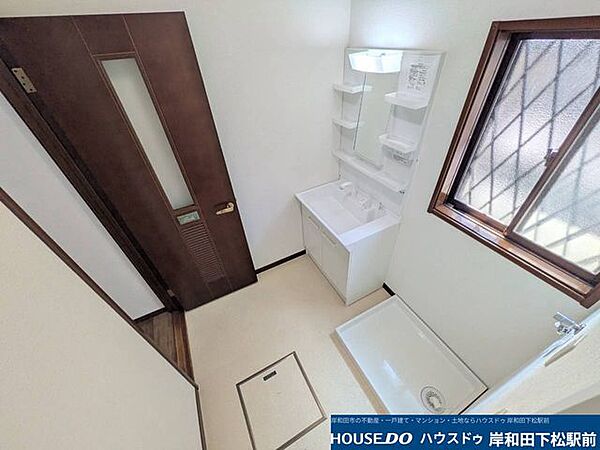 ゆとりある広さを確保した機能的な洗面脱衣所で、浴室やお手洗いなどの水回り動線が近くにまとまっているため毎日の家事や移動がスムーズで快適です♪（※イメージ画像です）