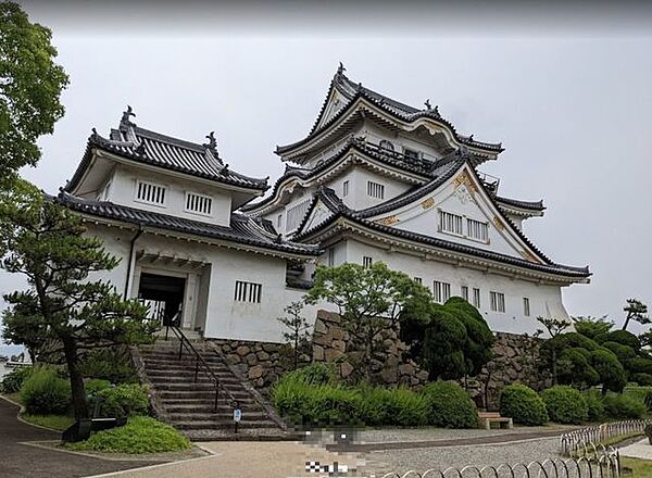 岸和田城 740m