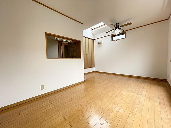 リビング/ダイニングを拡大表示