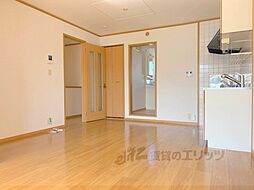 アーバン縄手C 2階2LDKのリビング/ダイニング