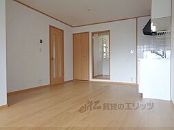 JR舞鶴線 西舞鶴駅 徒歩23分の賃貸アパート 2階2LDKのリビング/ダイニング