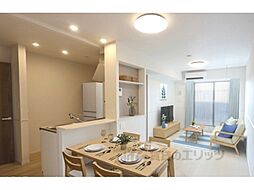 キング・ヒルズI 201 2階2LDKのリビング/ダイニング