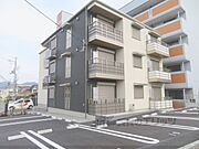 ヴィーエ 3階 新築の賃貸物件