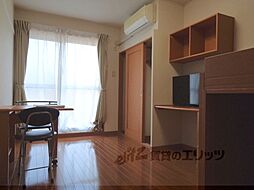 レオパレス護佐丸 1階1Kのリビング/ダイニング