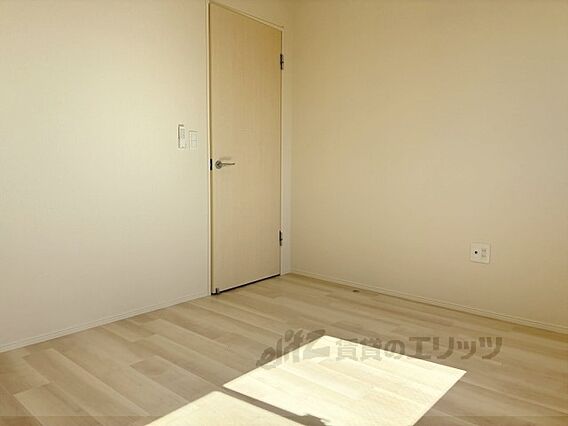 SerenataSasayama_内装_8