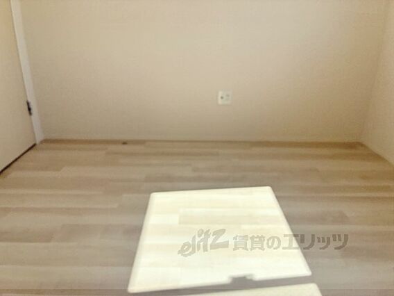 SerenataSasayama_内装_2