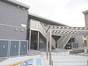 綾部駅より徒歩7分 1階 築1年11ヶ月の賃貸物件
