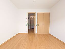 フラットコートＢ 206 2階1Kのリビング/ダイニング