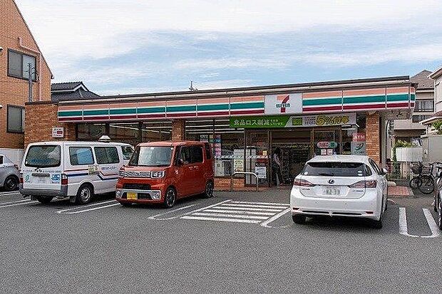 セブンイレブン飛田給品川通り店 230m