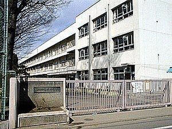 調布市立第三小学校 860m